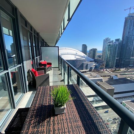 Central Toronto Suite - Free Parking, City Views, Near Cn Tower المظهر الخارجي الصورة